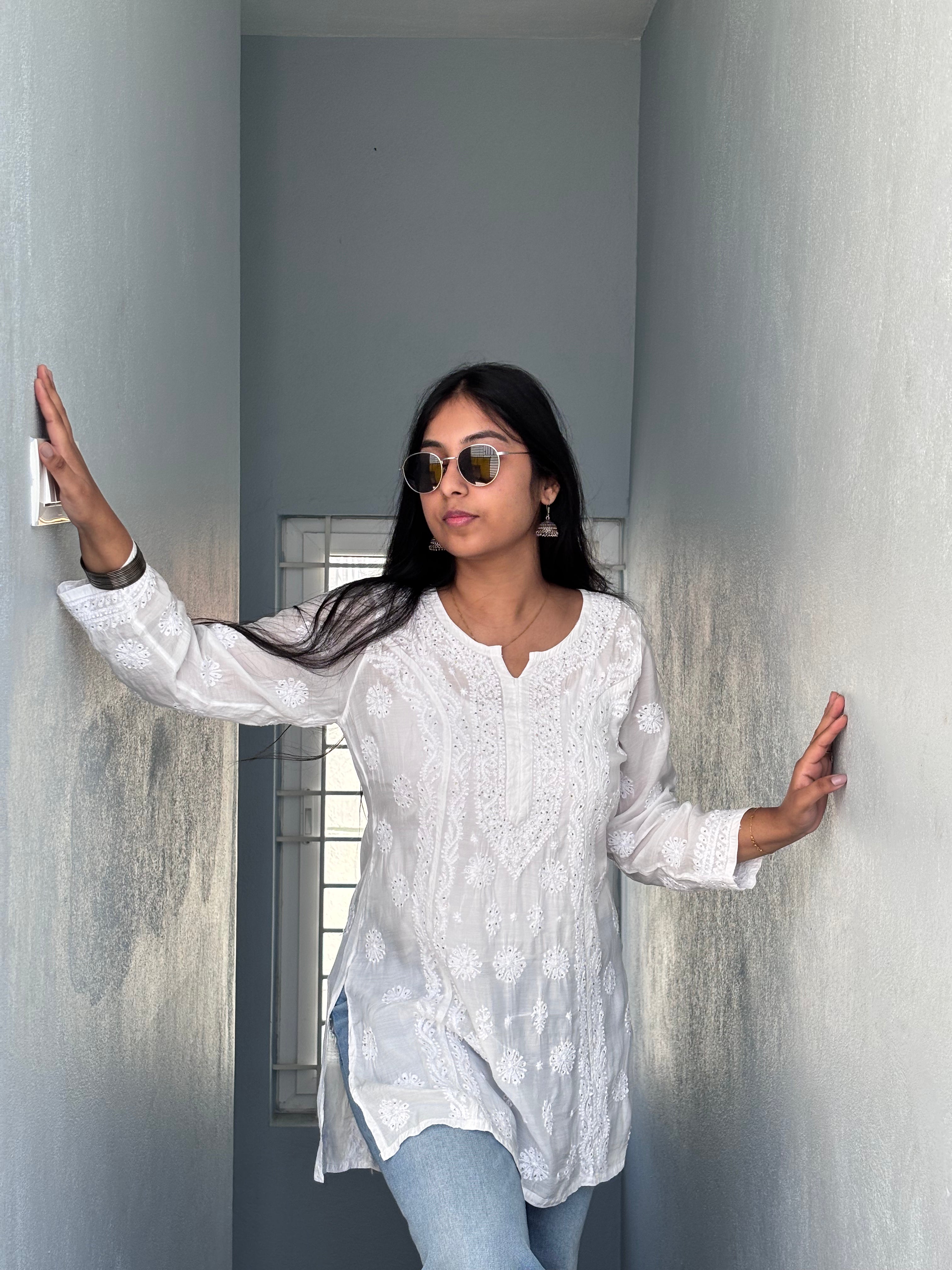 Muslin White Mukaish Kurti