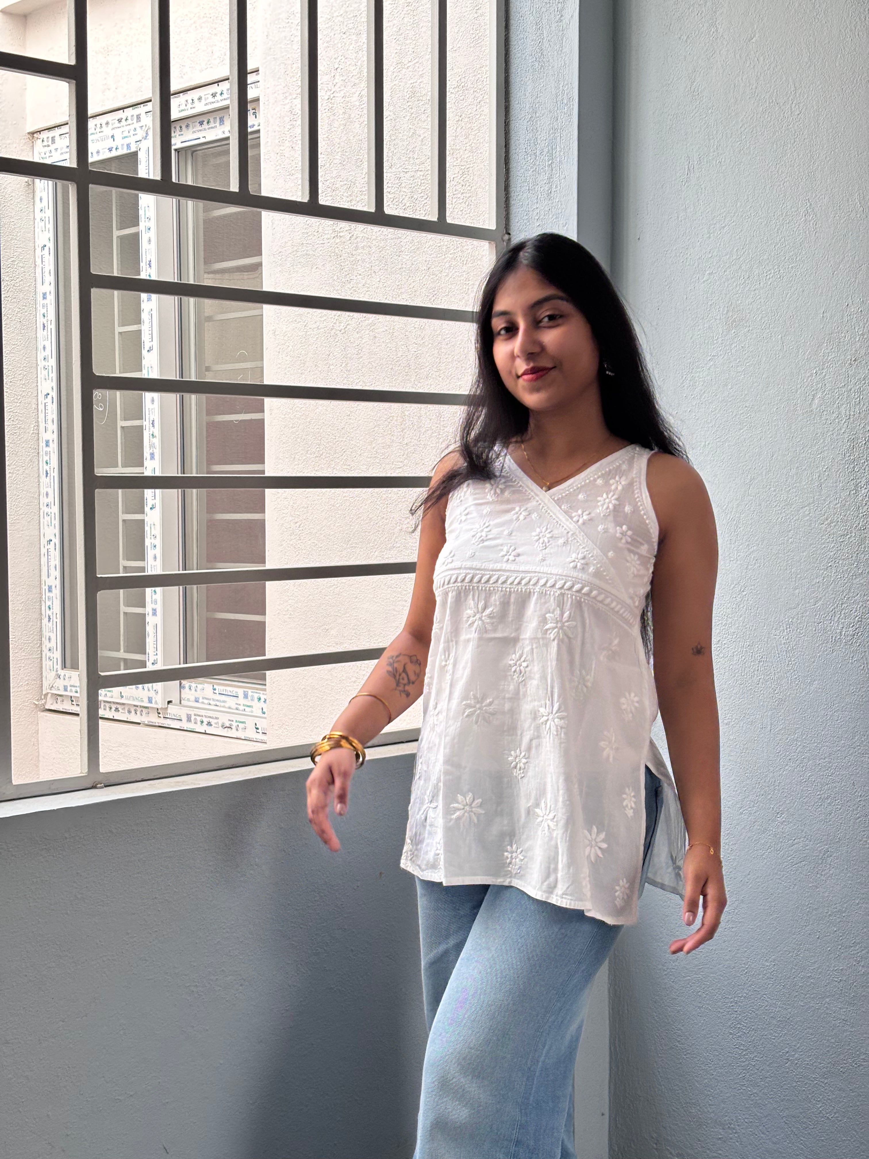 Short V Neck Kurti (Sleeveless)